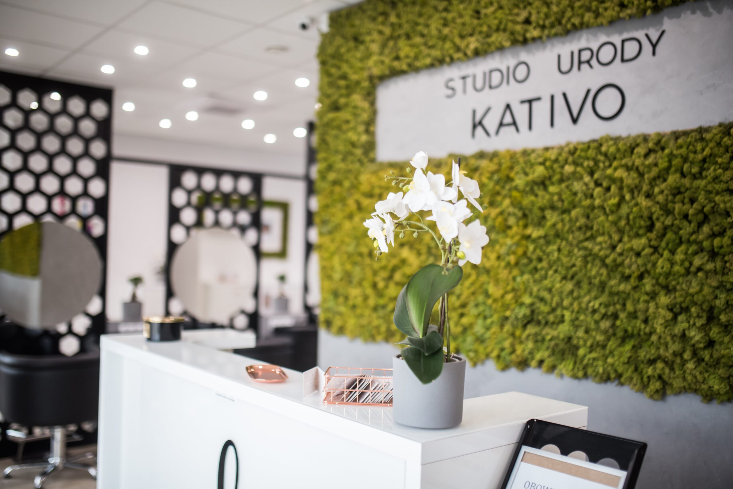 Stylizacja fryzur, zabiegi kosmetyczne, manicure, pedicure i strzyżenia barberskie w Studio Urody Kativo